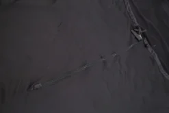 Carinthia Grizzly Black -Remise Camping carinthia grizzly 08