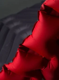 Matelas Klymit Insulated Static V Luxe -Remise Camping matelas gonflable klymit static v luxe insulated 02