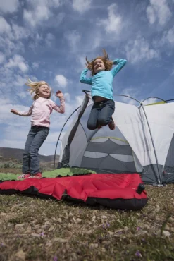 Matelas Klymit Insulated Static V Luxe -Remise Camping matelas gonflable klymit static v luxe insulated 08