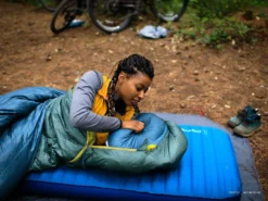 Therm-a-Rest Thermarest Air Head Down Pillow -Remise Camping oreiller thermarest air head down pillow 09